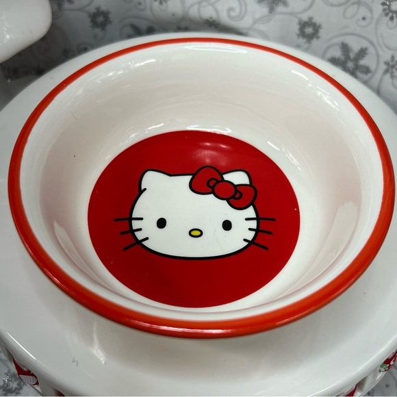 Sanrio Hello Kitty Christmas Ceramic Sweet Treats Pet Food Bowls - Set Of 2 - Picture 4 of 12